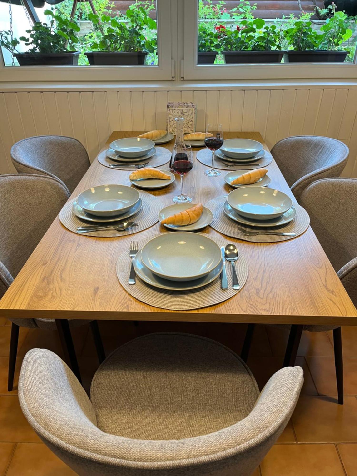 Mandula Vendeghaz Apartment Eger Luaran gambar